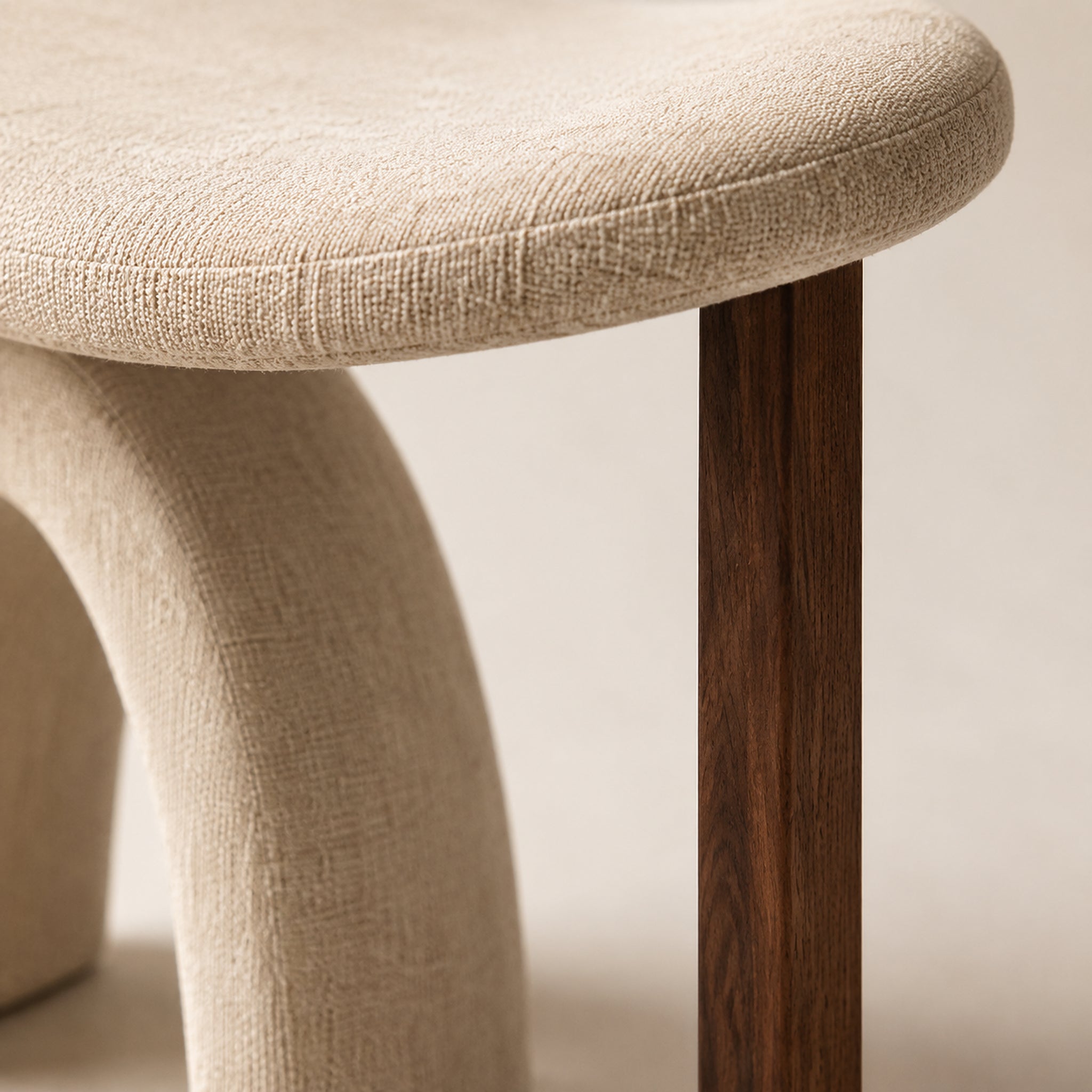 SaddleGate Asymmetric-Arch Vanity Stool